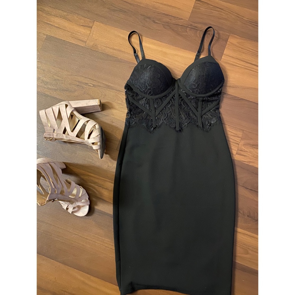 Black lace dress from Windsor